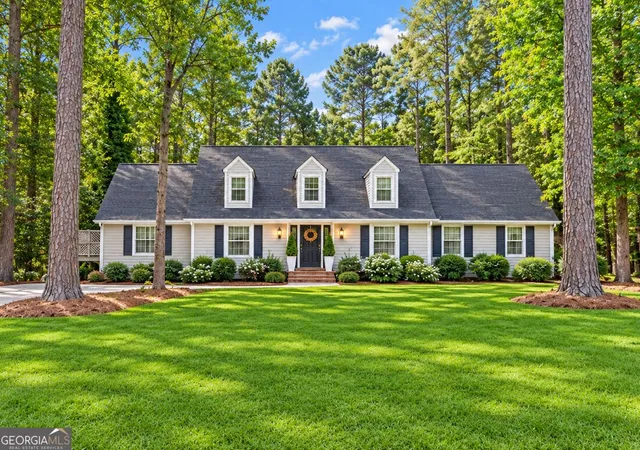 Photo 1 of Single family home for sale at 307 Longer Dr, Peachtree City, GA 30269 | MLS# 10846510 | Listing updated on 2026-10-08