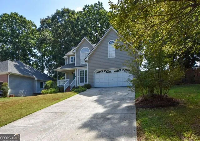 Photo 3 of Single family home for sale at 136 Springcrest Trl, Lawrenceville, GA 30046 | MLS# 10840316 | Listing updated on 2026-09-18