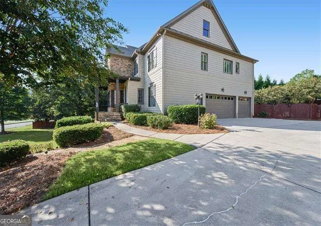 Photo 4 of Single family home for sale at 3982 Cooks Farm Dr NW, Kennesaw, GA 30152 | MLS# 10838972 | Listing updated on 2026-09-17