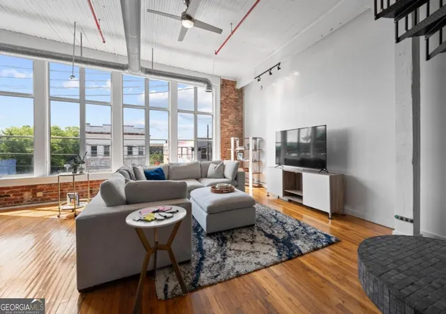 Photo 4 of Condo for sale at 330 Peters St SW #208, Atlanta, GA 30313 | MLS# 10844819 | Listing updated on 2026-10-05