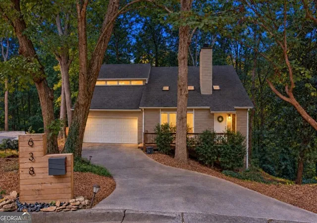 Photo 1 of Single family home for sale at 638 Green Valley Dr Se, Smyrna, GA 30082 | MLS# 10850183 | Listing updated on 2026-10-05