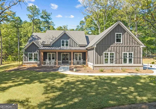 Photo 1 of Single family home for sale at 1011 Peachtree Ct, Greensboro, GA 30642 | MLS# 10849619 | Listing updated on 2026-10-03