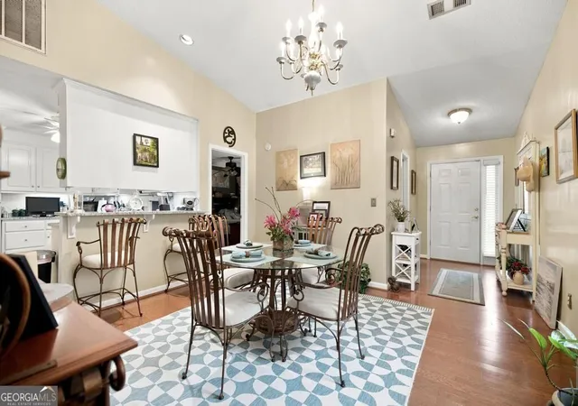 Photo 3 of Townhouse for sale at 106 Braxton Dr, Macon, GA 31210 | MLS# 10840758 | Listing updated on 2026-09-17