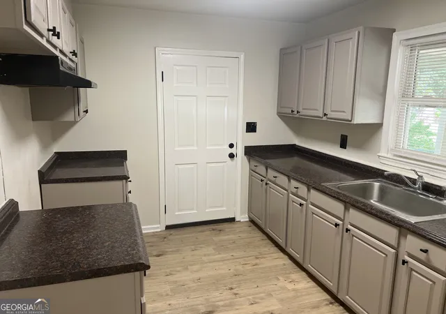 Photo 3 of Single family home for sale at 784 Springvalley Dr, Forest Park, GA 30297 | MLS# 10644252 | Listing updated on 2026-09-17