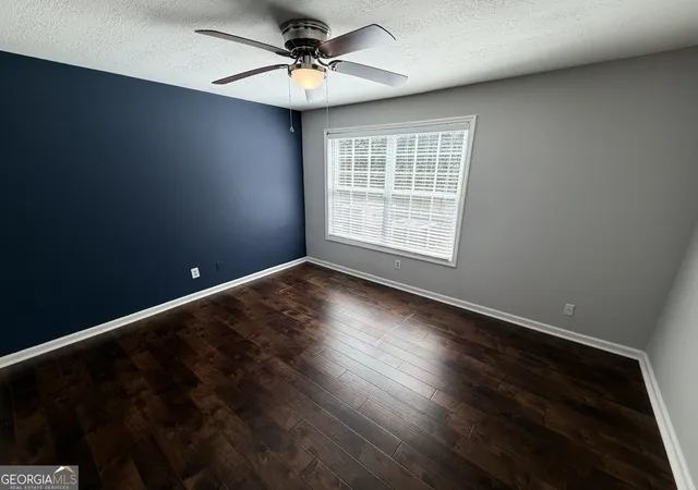 Listing Photo 4 - Condo for sale in building located at 2090 River Hts Walk SE, Marietta, GA 30067