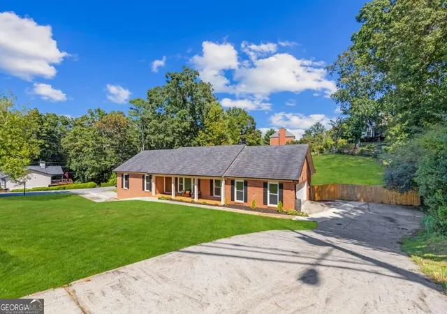 Photo 3 of Single family home for sale at 3354 S Scales Rd, Suwanee, GA 30024 | MLS# 10846108 | Listing updated on 2026-10-02