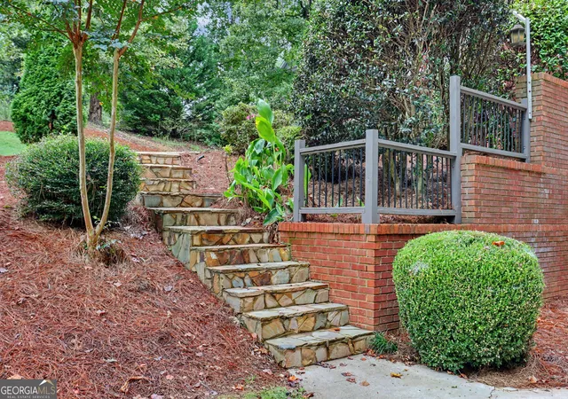 Photo 3 of Single family home for sale at 174 Tusquittee Trl, Cornelia, GA 30531 | MLS# 10853660 | Listing updated on 2026-10-09