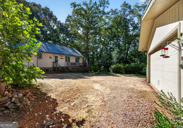 Photo 3 of Single family home for sale at 1942 Salem Rd, Lagrange, GA 30241 | MLS# 10841783 | Listing updated on 2026-09-23