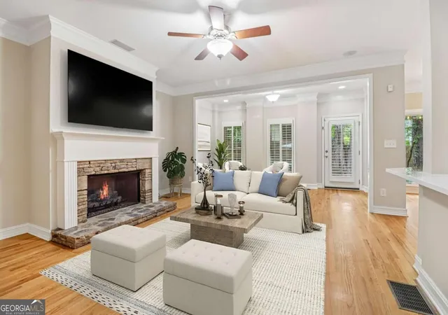 Photo 4 of Townhouse for sale at 7262 Village Crk Tr #4C, Atlanta, GA 30328 | MLS# 10841586 | Listing updated on 2026-09-11