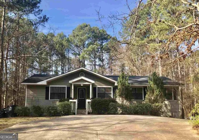 Single family home for sale at 425 Pelican Cir, Monticello, GA 31064 | MLS# 10852785