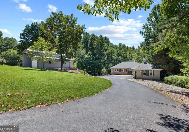 Photo 1 of Single family home for sale at 527 Pinebrook Dr, Blairsville, GA 30512 | MLS# 10832565 | Listing updated on 2026-10-08