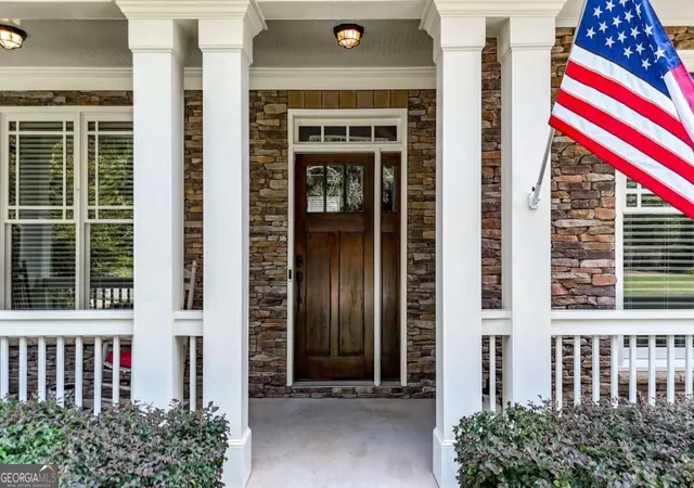 Photo 2 of Single family home for sale at 5101 Acworth Enclave Dr, Acworth, GA 30101 | MLS# 10841695 | Listing updated on 2026-09-10