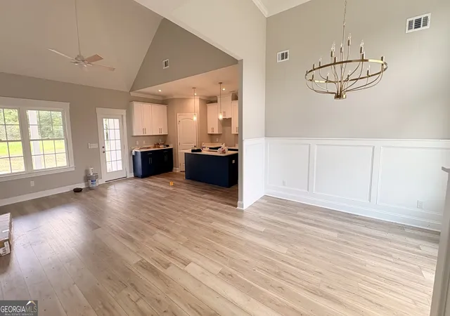 Photo 3 of Single family home for sale at 225 Lakes Dr, Brunswick, GA 31523 | MLS# 10828302 | Listing updated on 2026-09-16