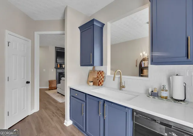 Photo 2 of Sale Pending at 6608 Splashwater Dr, Flowery Branch, GA 30542 | MLS# 10845235 | Listing updated on 2026-09-27