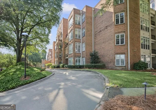 Photo 2 of Condo for sale at 175 15th Street Ne #208, Atlanta, GA 30309 | MLS# 10841637 | Listing updated on 2026-09-24