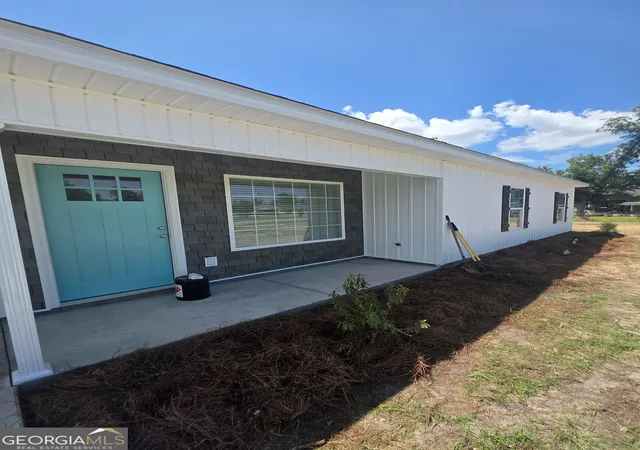 Photo 3 of Single family home for sale at 42 Fourth Ave, Hazlehurst, GA 31539 | MLS# 10807901 | Listing updated on 2026-09-14