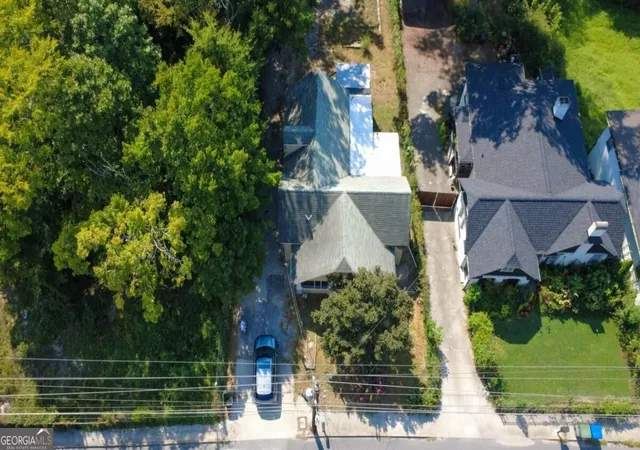 Photo 3 of Single family home for sale at 2069 Bolton Rd NW, Atlanta, GA 30318 | MLS# 10838822 | Listing updated on 2026-09-12