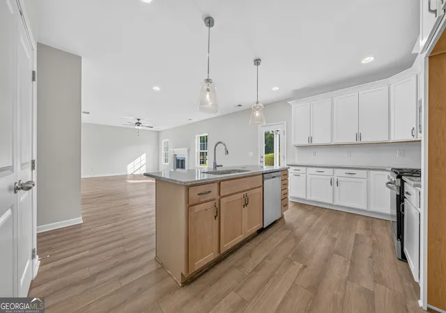 Photo 4 of Single family home for sale at 438 Lakeview Way #268, Lagrange, GA 30241 | MLS# 10727799 | Listing updated on 2026-09-11