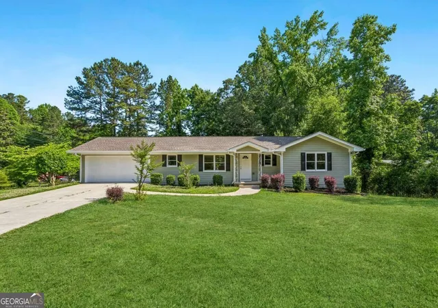 Photo 1 of Single family home for sale at 805 Gettysburg Trl Ne, Kennesaw, GA 30144 | MLS# 10847863 | Listing updated on 2026-09-17