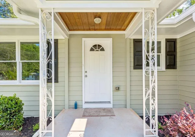 Photo 3 of Single family home for sale at 805 Gettysburg Trl NE, Kennesaw, GA 30144 | MLS# 10847863 | Listing updated on 2026-09-17