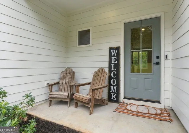 Photo 2 of Single family home for sale at 201 Strickland Dr, Dawsonville, GA 30534 | MLS# 10853058 | Listing updated on 2026-10-09