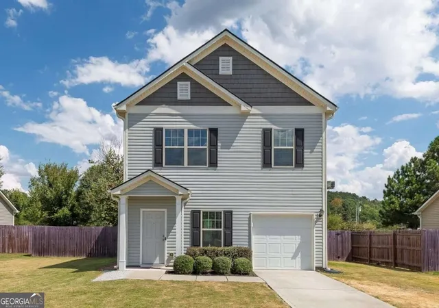 Photo 1 of Single family home for sale at 105 Colonial Dr, Calhoun, GA 30701 | MLS# 10844367 | Listing updated on 2026-09-11