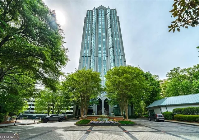 Photo 2 of Condo for sale at 2870 Pharr Court South #1808 #1808, Atlanta, GA 30305 | MLS# 10823035 | Listing updated on 2026-09-06