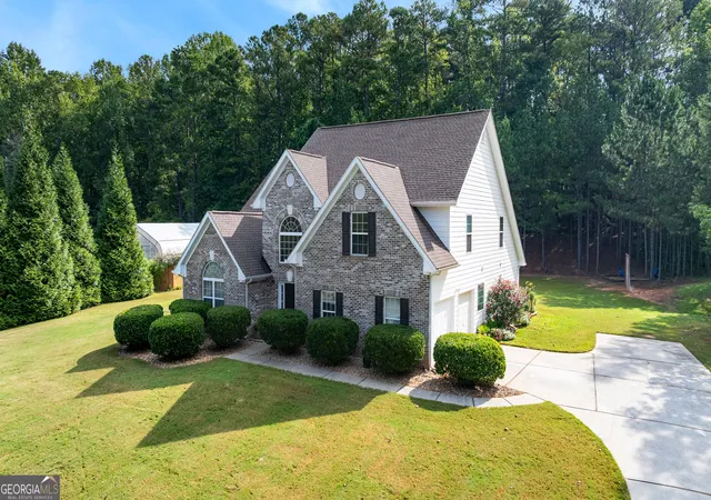 Photo 3 of Single family home for sale at 47 Kendall St, Newnan, GA 30263 | MLS# 10852448 | Listing updated on 2026-10-08
