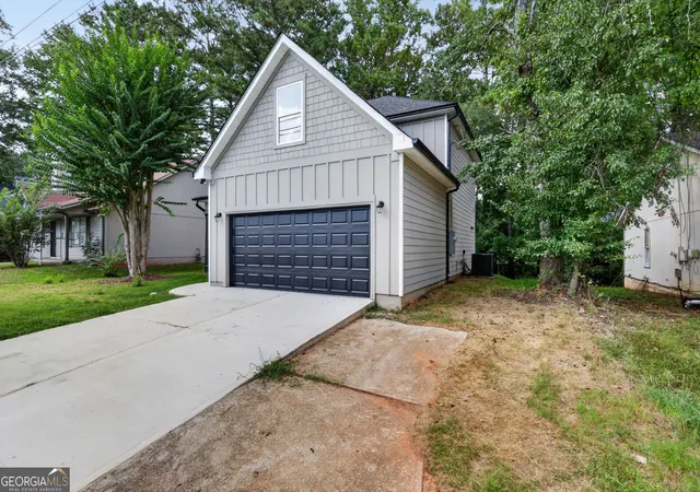 Photo 3 of Single family home for sale at 5571 Panola Pl, Lithonia, GA 30058 | MLS# 10841612 | Listing updated on 2026-09-24