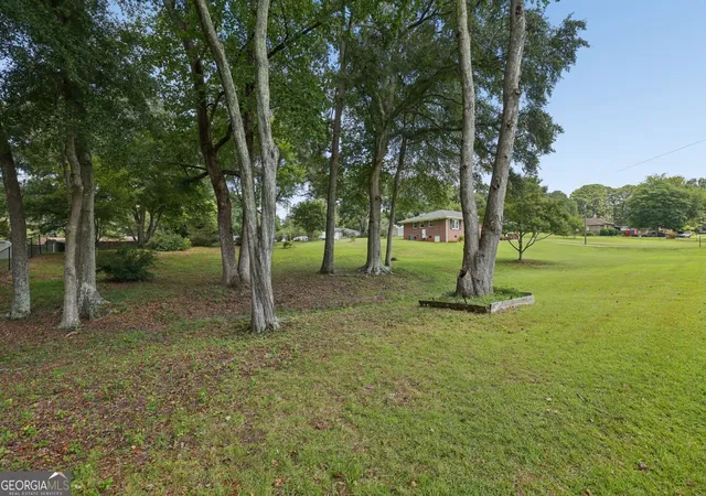 Photo 2 of Sale Pending at 2823 Crabapple Cir, Dacula, GA 30019 | MLS# 10839312 | Listing updated on 2026-09-14