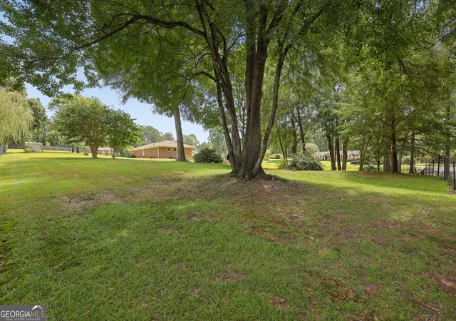 Photo 3 of Sale Pending at 2823 Crabapple Cir, Dacula, GA 30019 | MLS# 10839312 | Listing updated on 2026-09-14