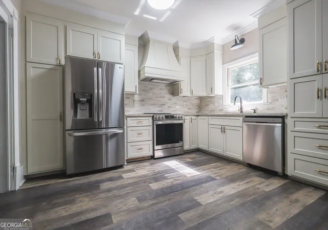 Photo 3 of Single family home for sale at 646 Mclendon St, Ashburn, GA 31714 | MLS# 10880177 | Listing updated on 2026-10-29