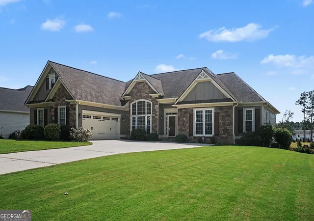 Photo 2 of Single family home for sale at 1935 Heritage Green Dr, Marietta, GA 30064 | MLS# 10843839 | Listing updated on 2026-09-11