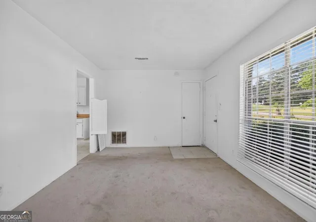 Photo 3 of Single family home for sale at 150 Woodcrest Way, Jonesboro, GA 30236 | MLS# 10838899 | Listing updated on 2026-10-05