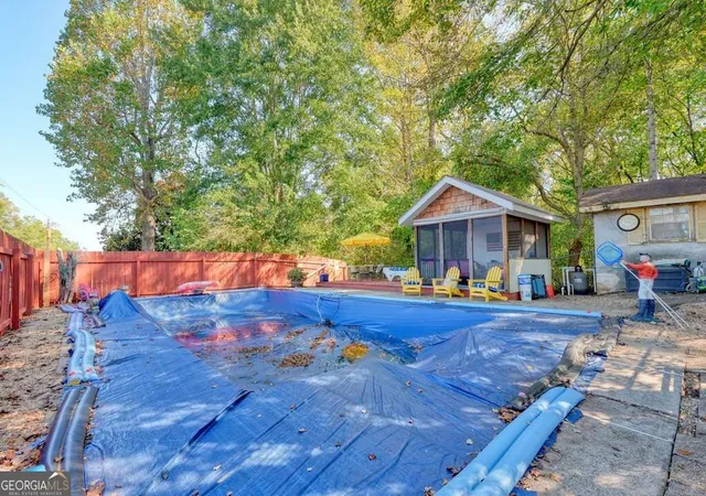 Photo 2 of Sale Pending at 4334 E Cherokee Dr, Canton, GA 30115 | MLS# 10873154 | Listing updated on 2026-10-26