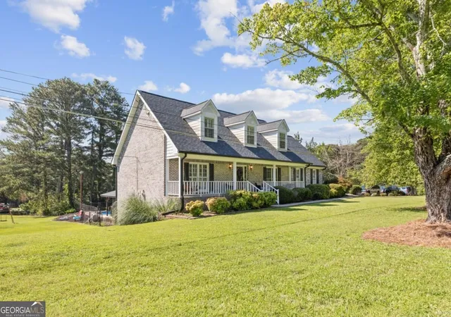 Photo 3 of Single family home for sale at 3906 Laurens Ln, Snellville, GA 30039 | MLS# 10853280 | Listing updated on 2026-10-29