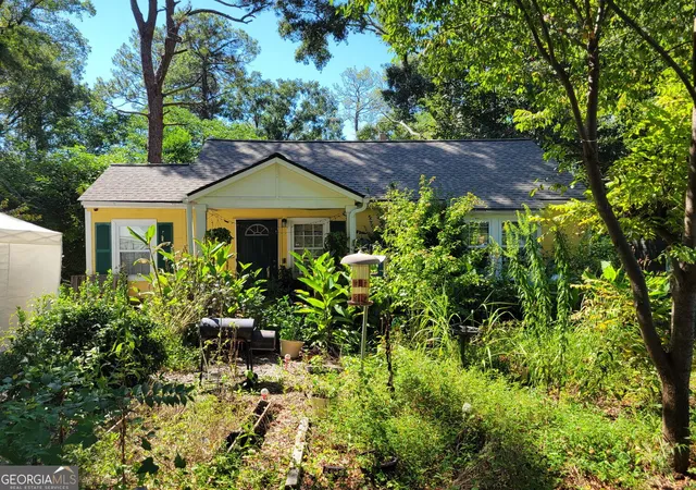 Photo 1 of Single family home for sale at 2042 Arlington Cir Nw, Atlanta, GA 30318 | MLS# 10849534 | Listing updated on 2026-10-03