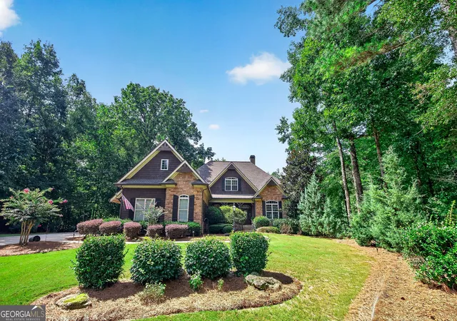 Photo 4 of Single family home for sale at 18 Willow Pl, Newnan, GA 30265 | MLS# 10763962 | Listing updated on 2026-09-08