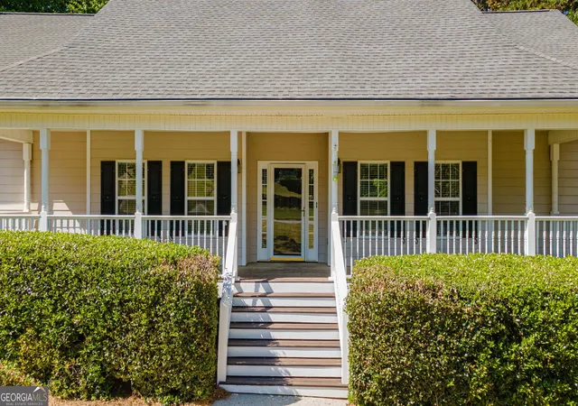 Photo 3 of Single family home for sale at 149 Walnut Ridge Dr, Hoschton, GA 30548 | MLS# 10846854 | Listing updated on 2026-10-03