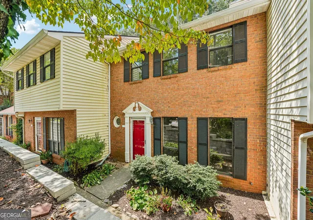 Photo 1 of Townhouse for sale at 3190 Cape Cir, Alpharetta, GA 30009 | MLS# 10840509 | Listing updated on 2026-09-18