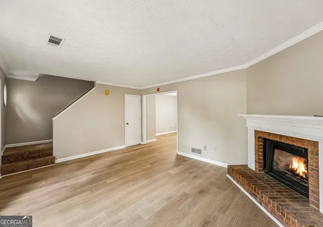 Photo 4 of Townhouse for sale at 3190 Cape Cir, Alpharetta, GA 30009 | MLS# 10840509 | Listing updated on 2026-10-09