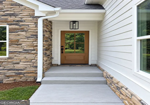 Photo 2 of Single family home for sale at 875 Lynn Ave, Jefferson, GA 30549 | MLS# 10755943 | Listing updated on 2026-09-16