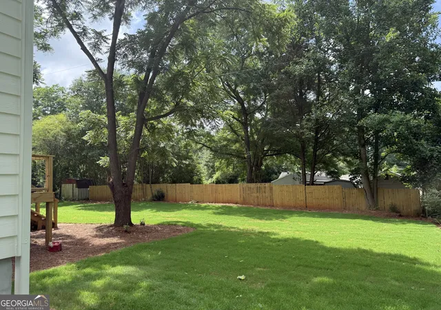 Photo 3 of Single family home for sale at 875 Lynn Ave, Jefferson, GA 30549 | MLS# 10755943 | Listing updated on 2026-09-16