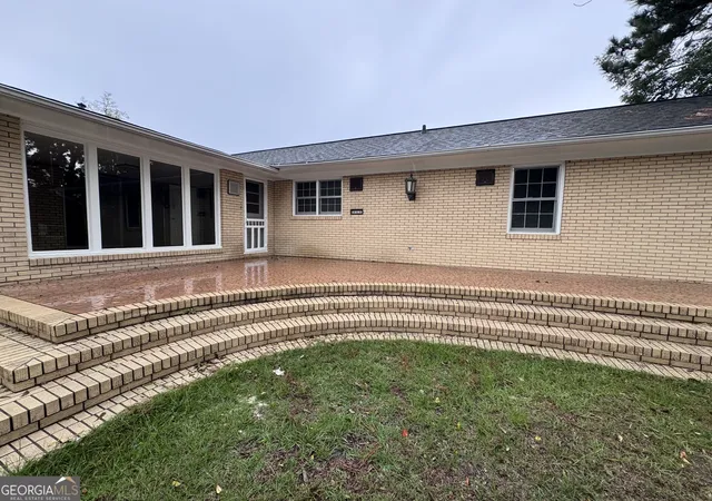 Photo 3 of Single family home for sale at 2401 W Elm St, Wrightsville, GA 31096 | MLS# 10850648 | Listing updated on 2026-10-15