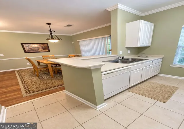 Photo 3 of Townhouse for sale at 2585 Laurel Cir NW, Atlanta, GA 30311 | MLS# 10844693 | Listing updated on 2026-09-11