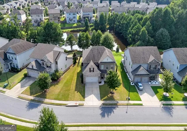 Photo 3 of Single family home for sale at 2228 Lakeview Bnd Way, Buford, GA 30519 | MLS# 10838991 | Listing updated on 2026-09-17
