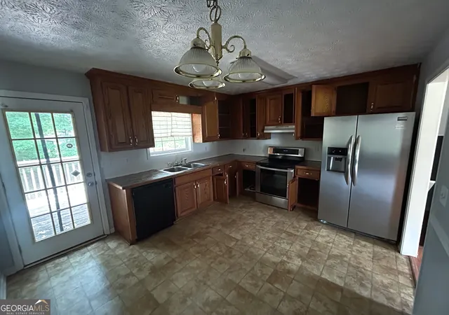 Photo 3 of Single family home for sale at 255 Radcliffe Tr, Covington, GA 30016 | MLS# 10841377 | Listing updated on 2026-09-21
