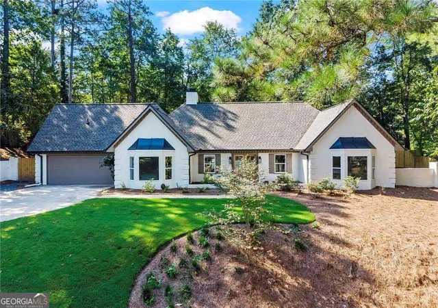 Photo 1 of Single family home for sale at 2552 Holly Crk Dr Ne, Marietta, GA 30062 | MLS# 10843438 | Listing updated on 2026-09-14