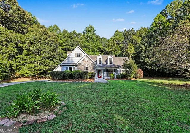 Photo 3 of Single family home for sale at 250 Dillion Dr, Hampton, GA 30228 | MLS# 10831323 | Listing updated on 2026-09-05