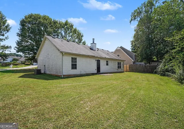 Photo 2 of Sale Pending at 616 Forest Hl Path, Forest Park, GA 30297 | MLS# 10851335 | Listing updated on 2026-09-25